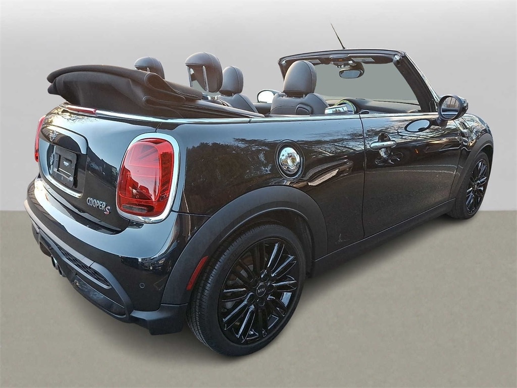 Thumbnail: 2023 MINI Cooper Convertible - 3