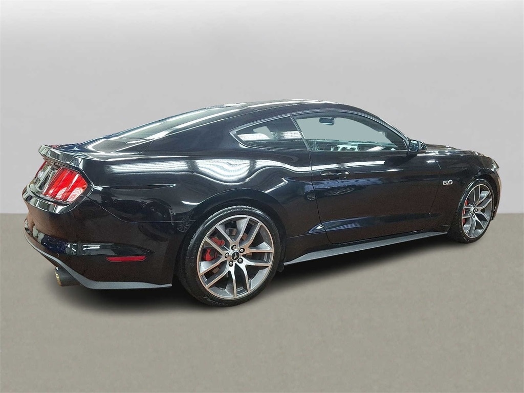 Thumbnail: 2015 Ford Mustang - 4