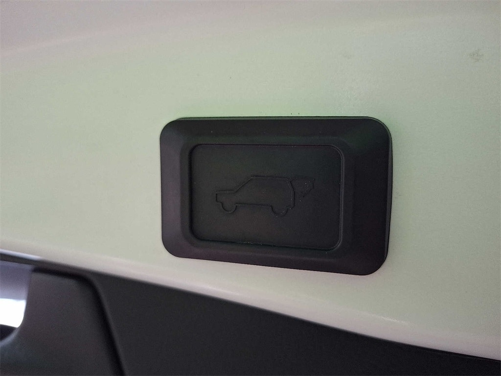 2021 Toyota RAV4 Limited 29