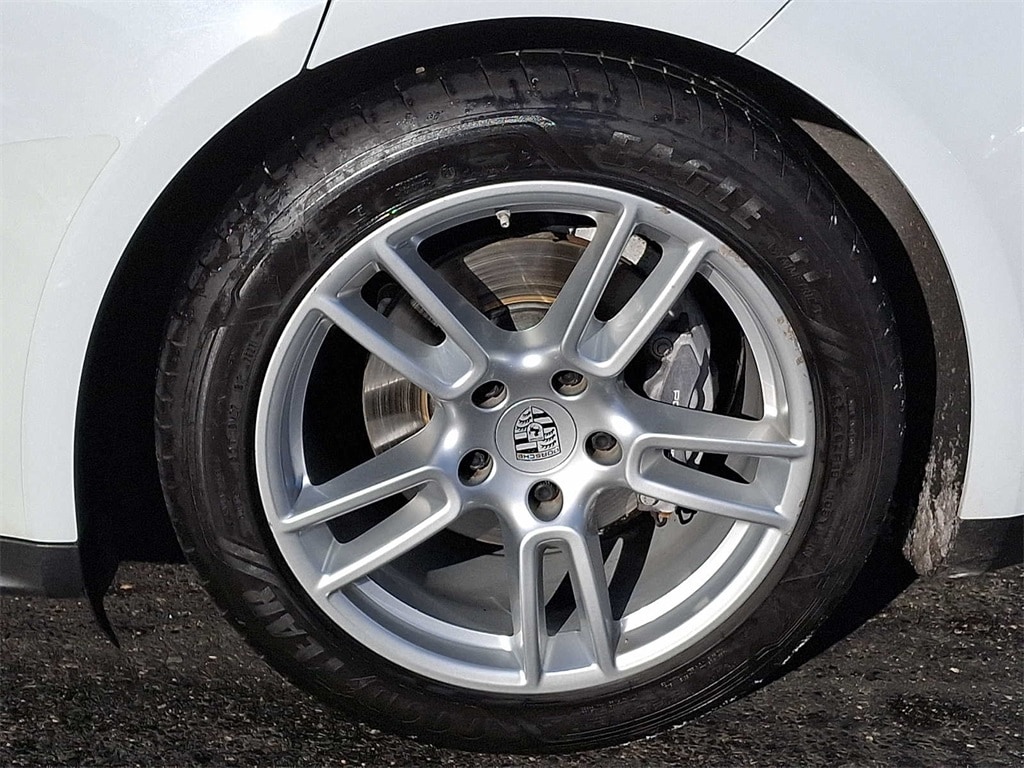 Thumbnail: 2018 Porsche Panamera - 6