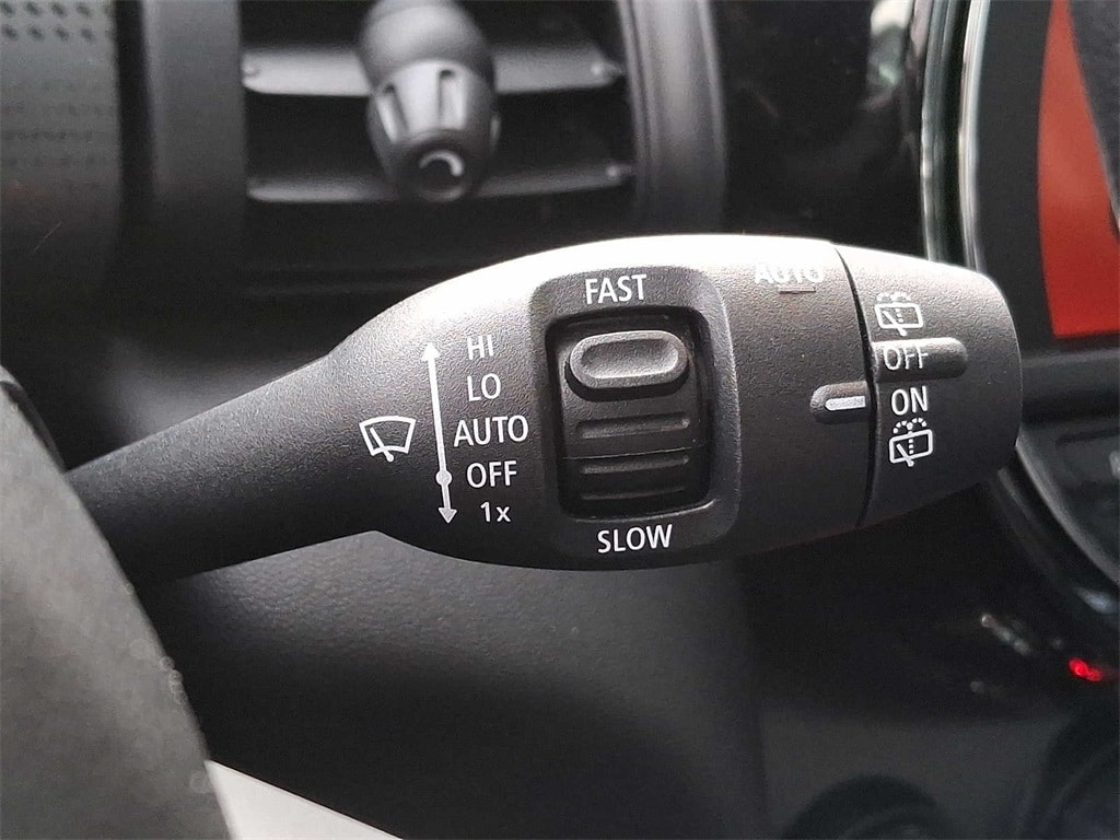 Thumbnail: 2019 MINI Cooper Hardtop - 24