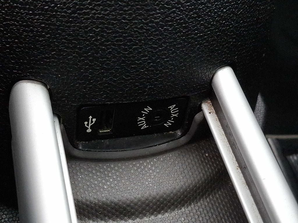 Thumbnail: 2012 MINI Cooper Countryman - 24