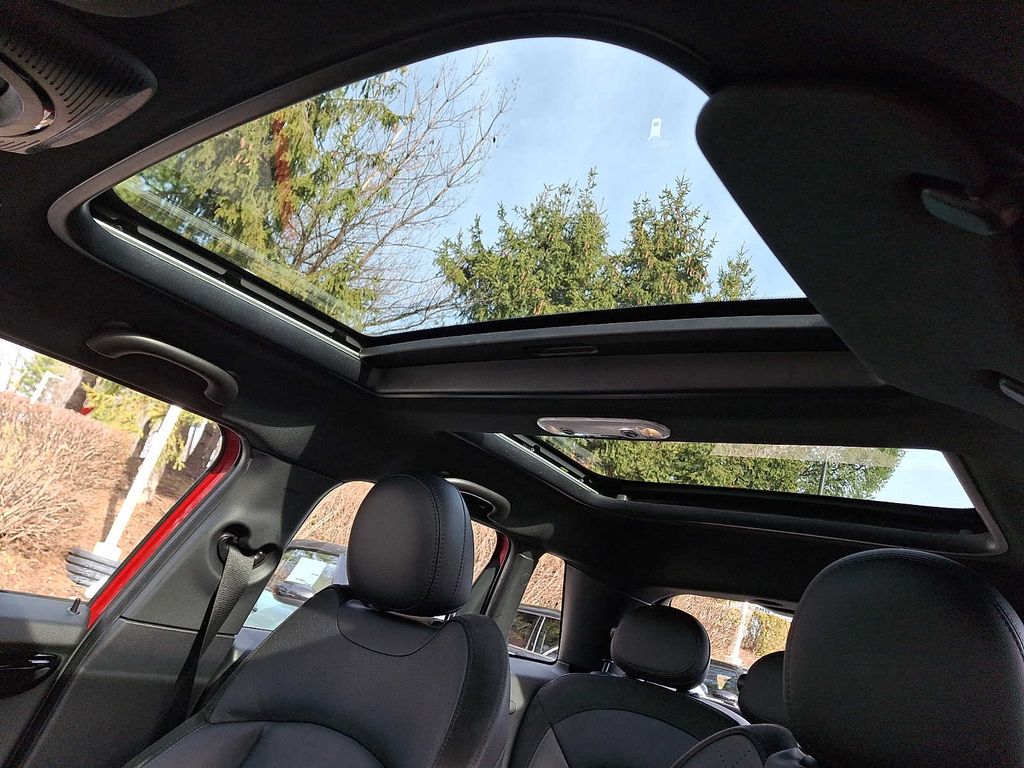 Thumbnail: 2020 MINI Cooper Hardtop - 11