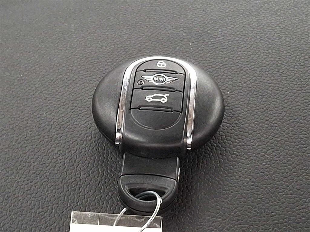 Thumbnail: 2023 MINI Cooper Convertible - 23