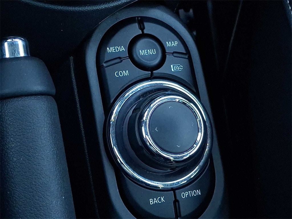 Thumbnail: 2023 MINI Cooper Hardtop - 19