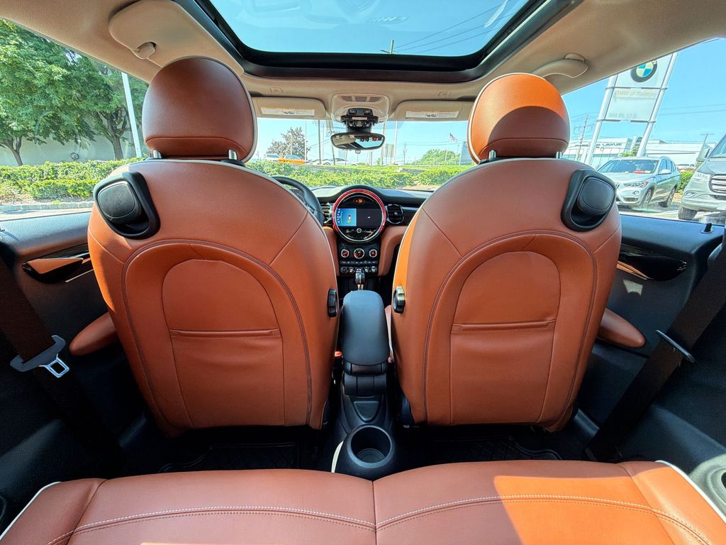 Thumbnail: 2022 MINI Cooper Hardtop - 20