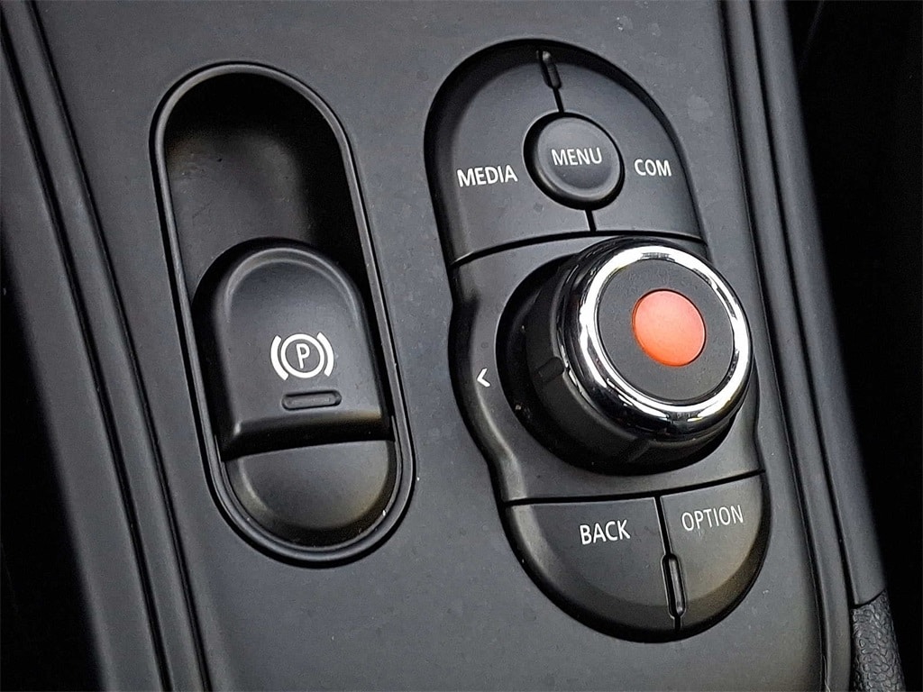 Thumbnail: 2019 MINI Cooper Countryman - 17