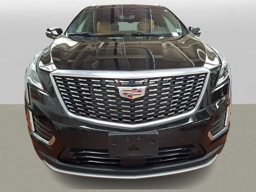 Thumbnail: 2024 Cadillac XT5 - 2