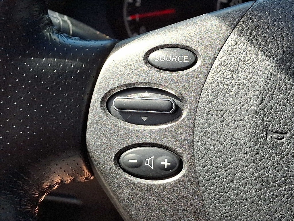 Thumbnail: 2010 Nissan Altima - 18