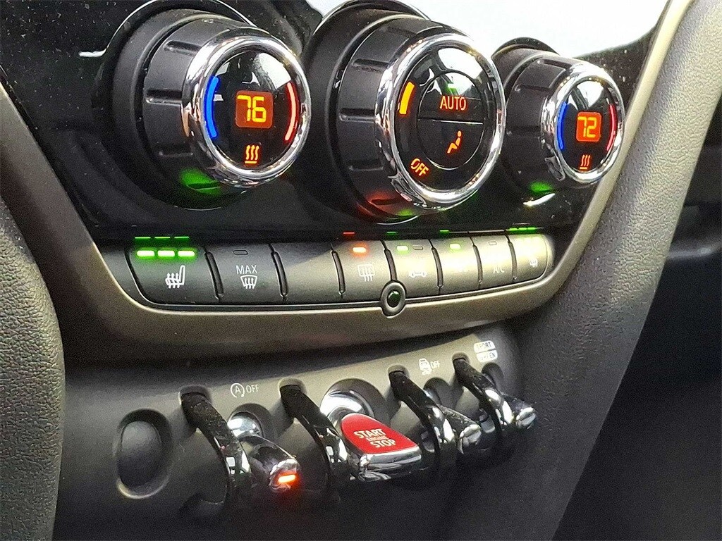 2023 MINI Cooper Countryman Signature 18