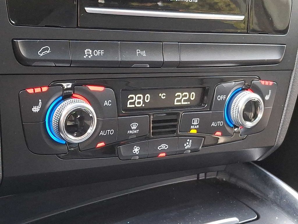 Thumbnail: 2014 Audi Q5 - 14