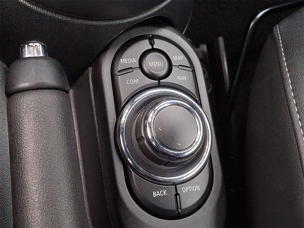 Thumbnail: 2024 MINI Cooper Convertible - 19