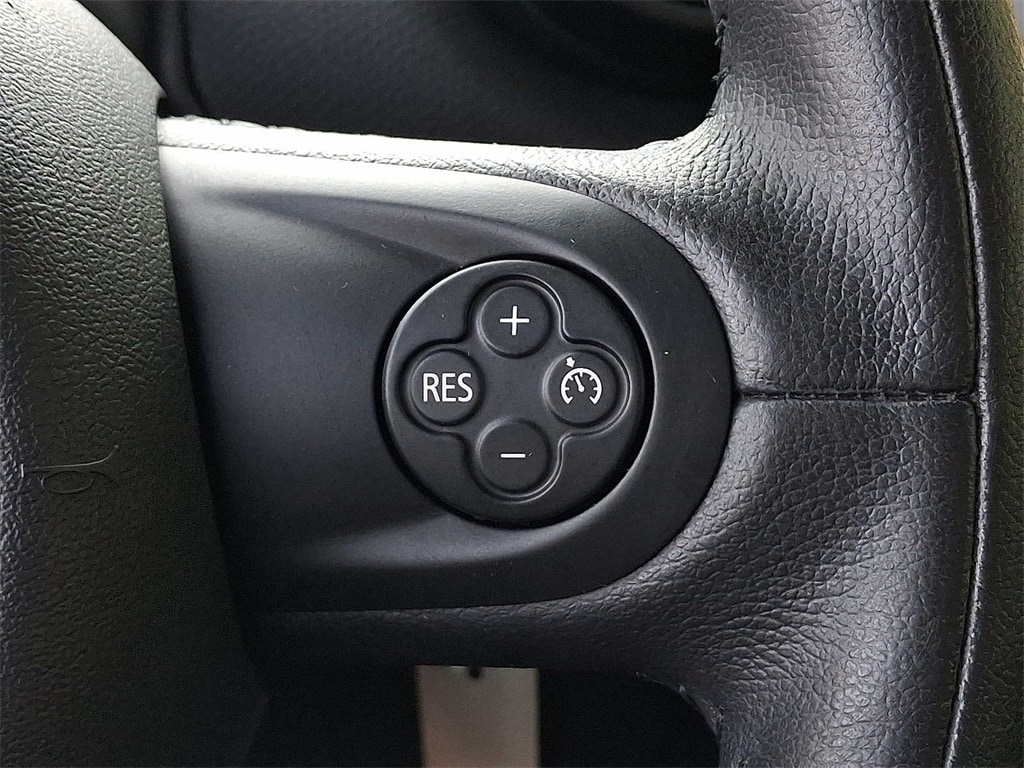 Thumbnail: 2014 MINI Cooper Countryman - 20