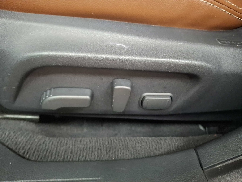 Thumbnail: 2019 Subaru Outback - 10