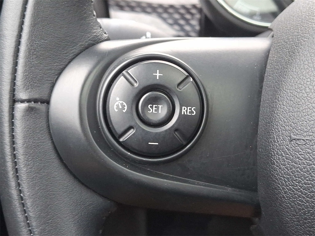 Thumbnail: 2015 MINI Cooper - 19