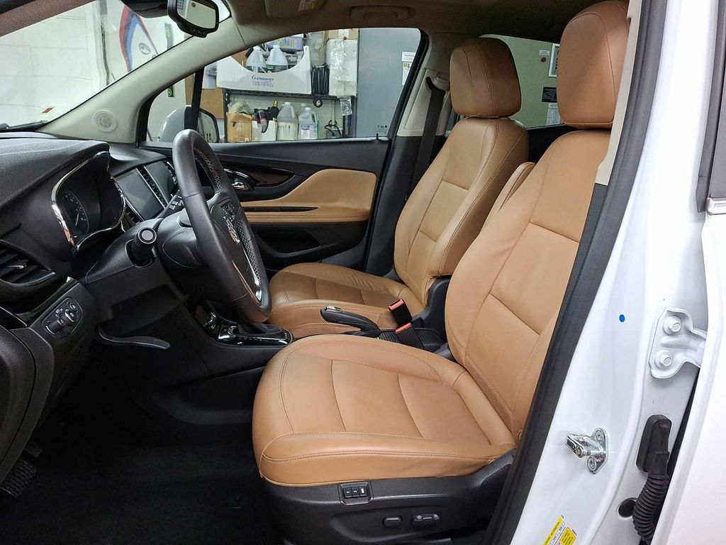 Thumbnail: 2019 Buick Encore - 10