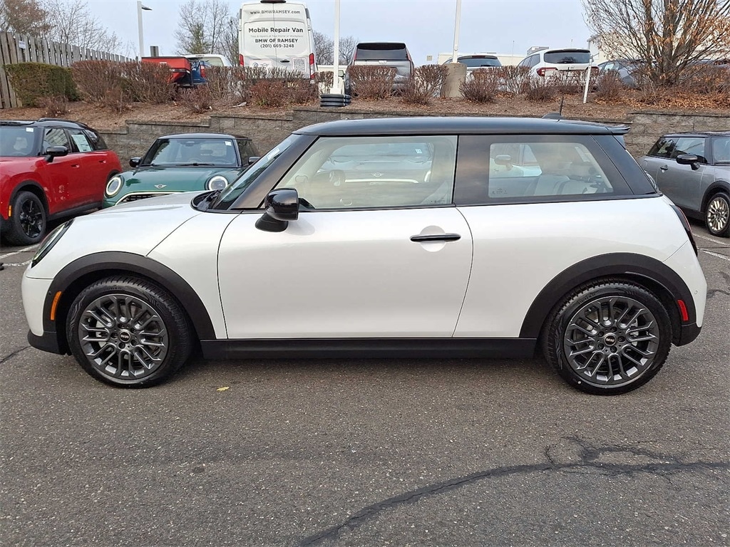 Thumbnail: 2025 MINI Cooper Hardtop - 7