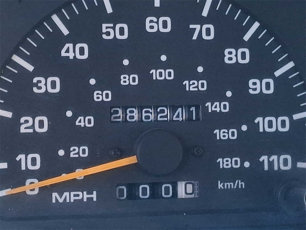 Thumbnail: 1998 Toyota 4Runner - 18