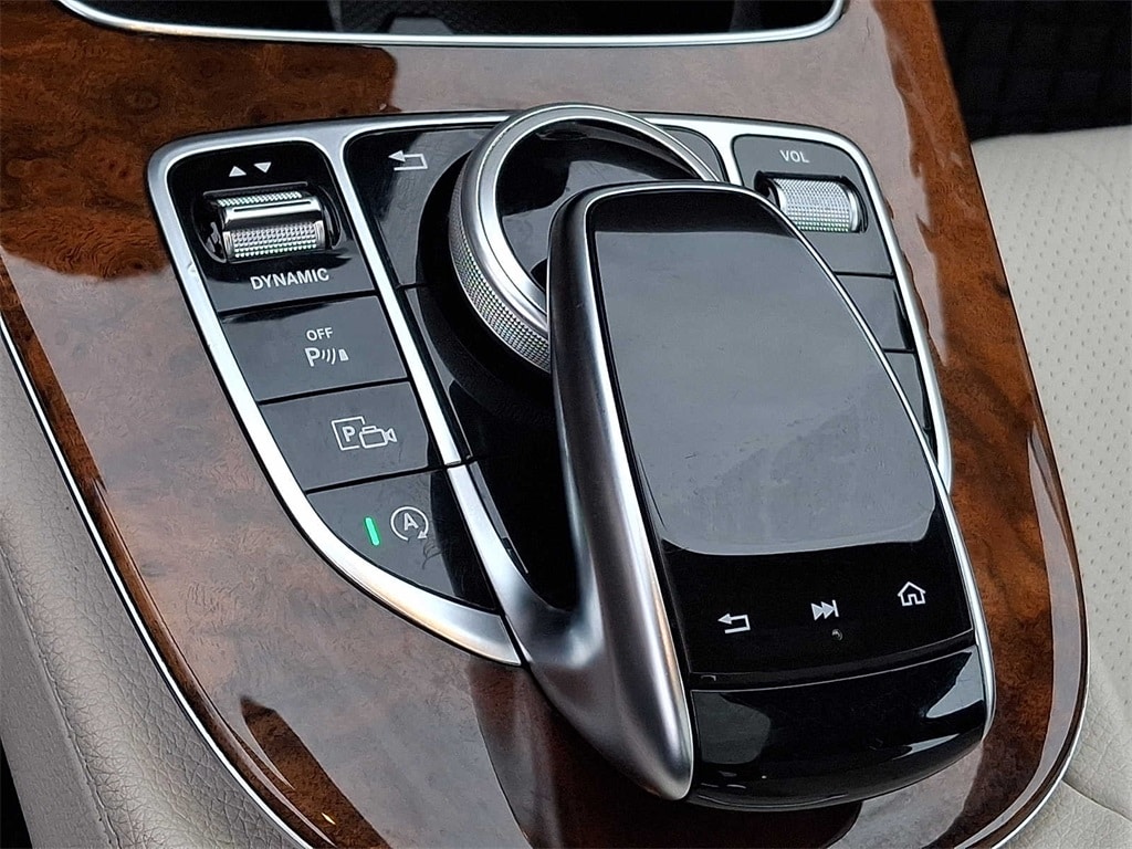 Thumbnail: 2019 Mercedes-Benz E-Class - 20