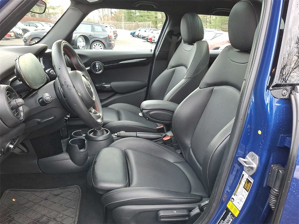 Thumbnail: 2021 MINI Cooper Hardtop - 8