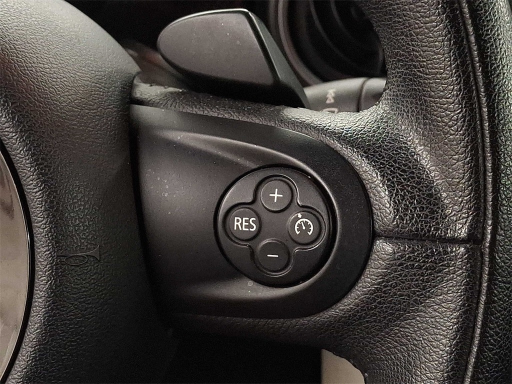 Thumbnail: 2014 MINI Cooper - 16