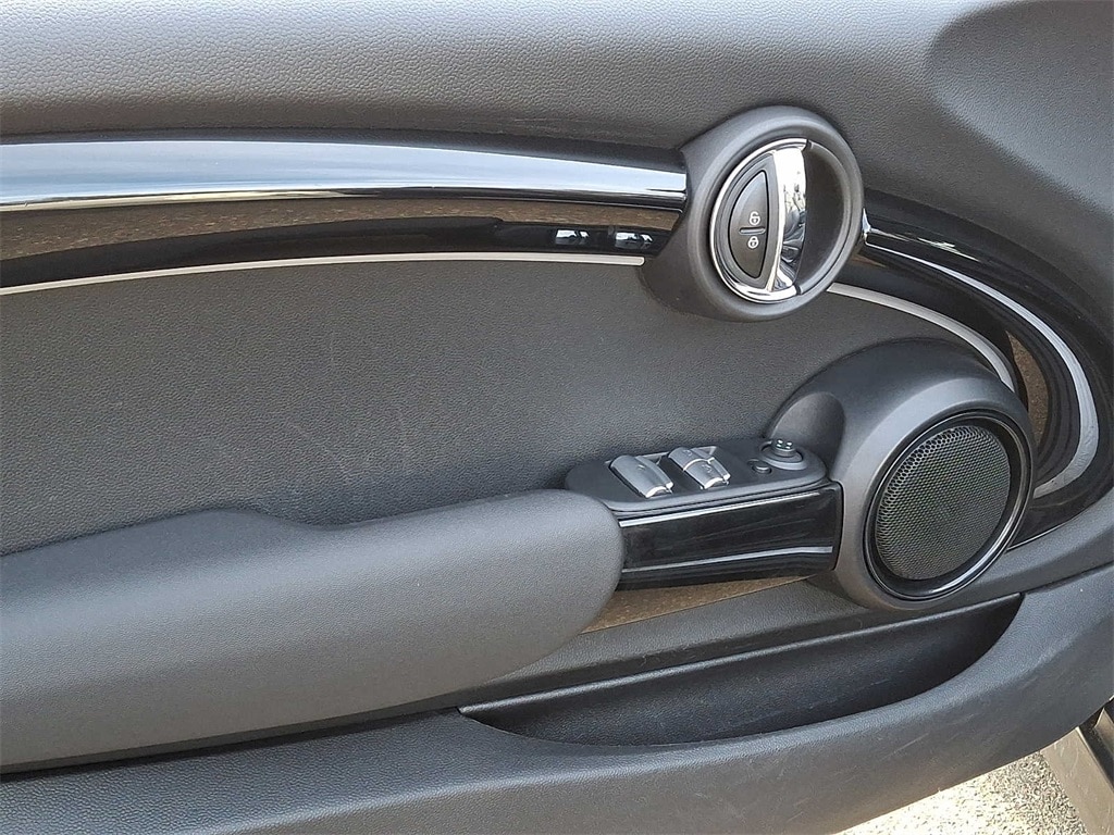 Thumbnail: 2022 MINI Cooper Convertible - 7