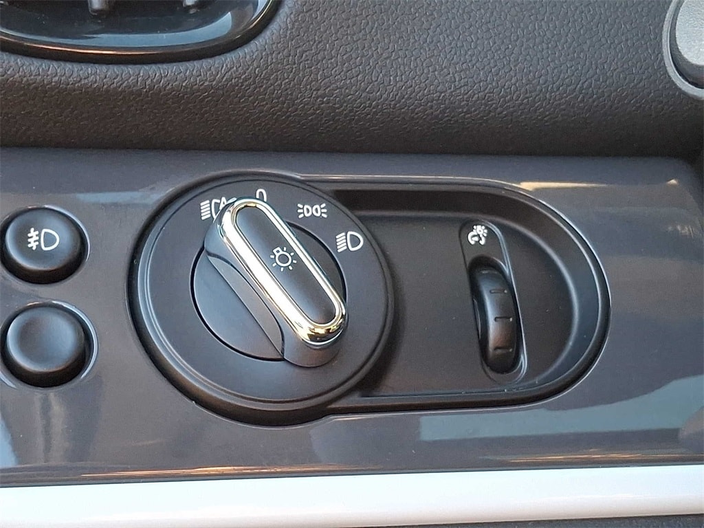 Thumbnail: 2018 MINI Cooper Countryman - 24