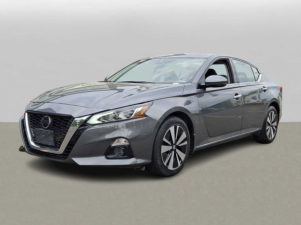 Thumbnail: 2020 Nissan Altima - 1