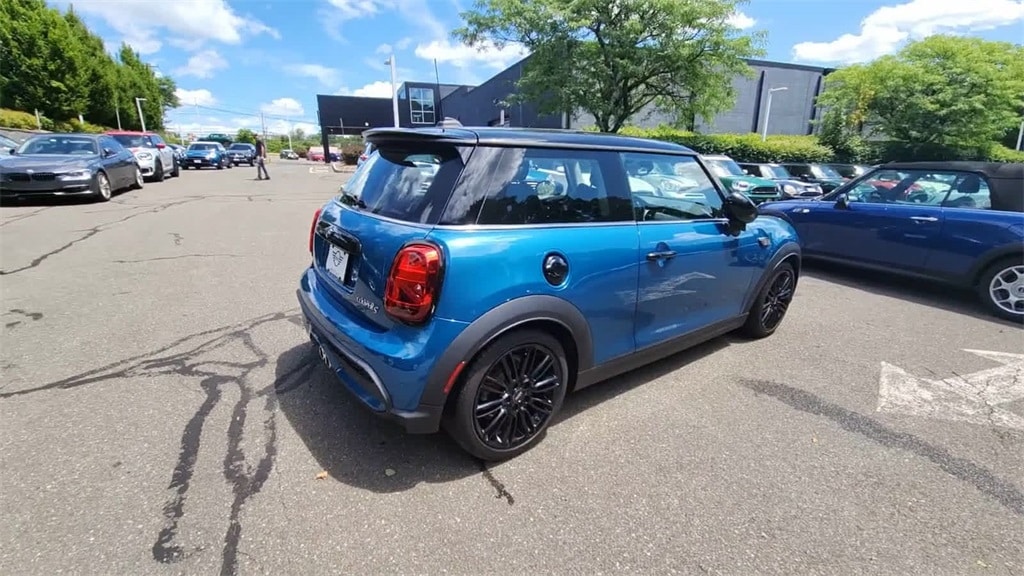 2022 MINI Cooper S 8