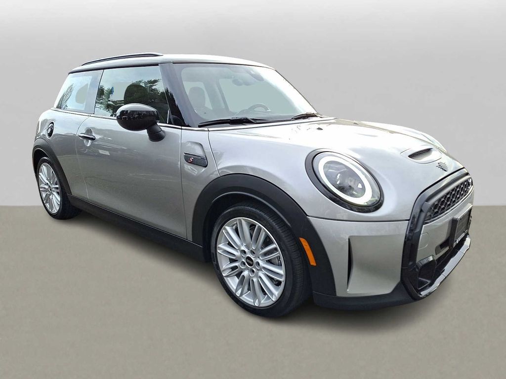 Thumbnail: 2024 MINI Cooper Hardtop - 3