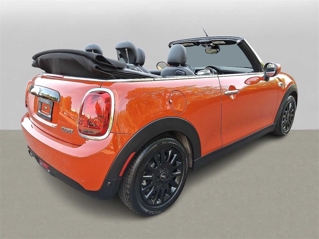 Thumbnail: 2021 MINI Cooper - 4
