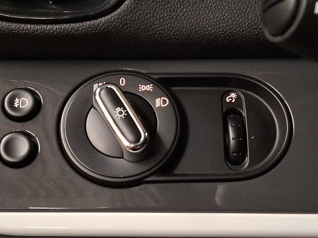 Thumbnail: 2019 MINI Cooper Countryman - 23