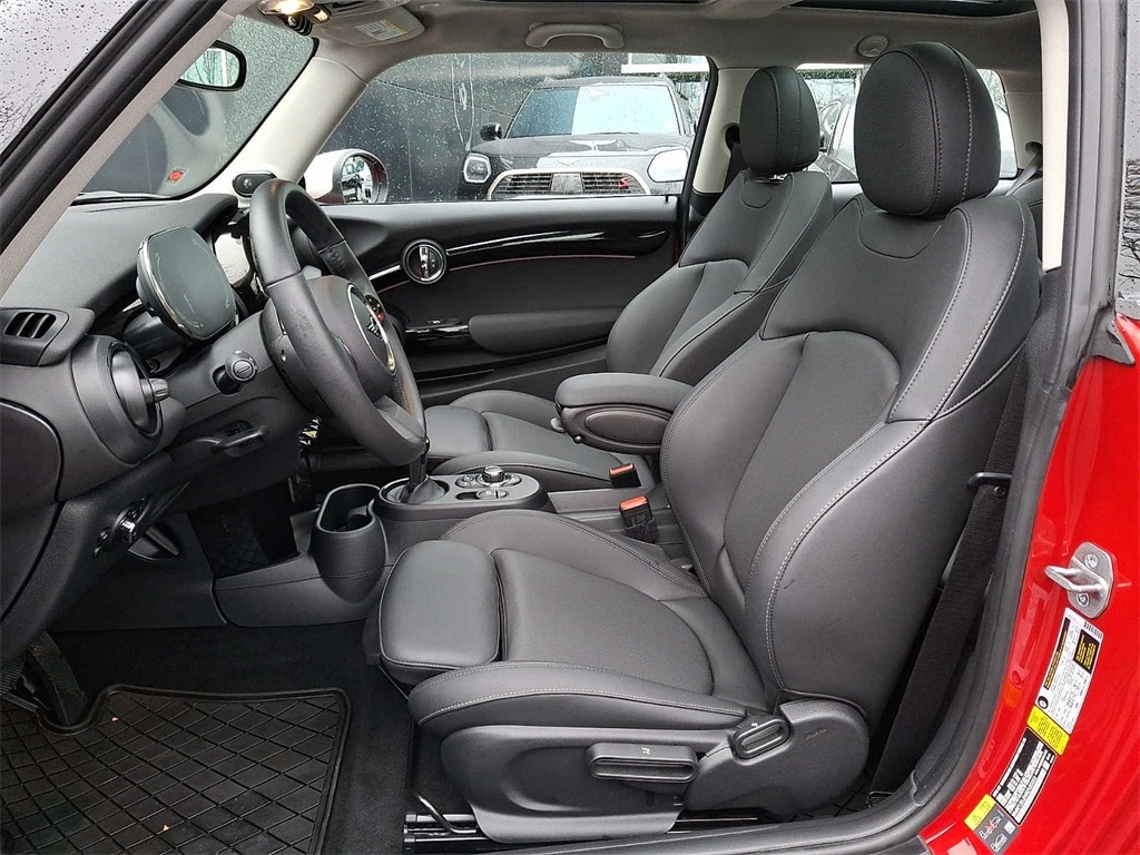 Thumbnail: 2024 MINI Cooper Hardtop - 12