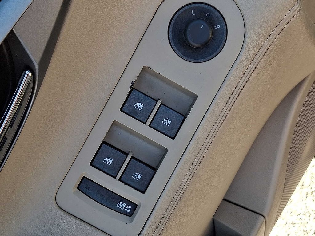 Thumbnail: 2010 Buick LaCrosse - 24