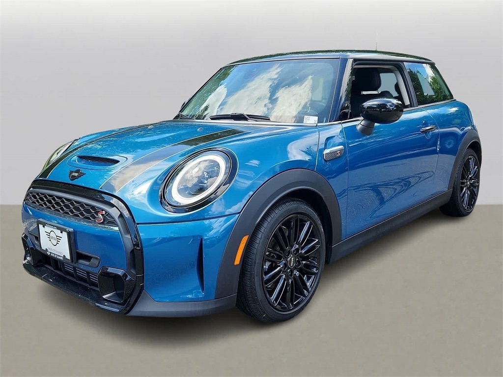 2022 MINI Cooper S Hero Image