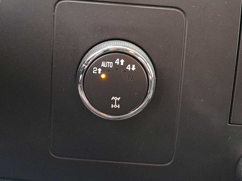 Thumbnail: 2011 GMC Sierra 1500 - 19