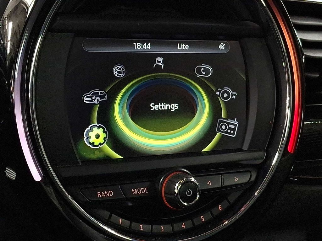 Thumbnail: 2017 MINI Cooper Clubman - 14