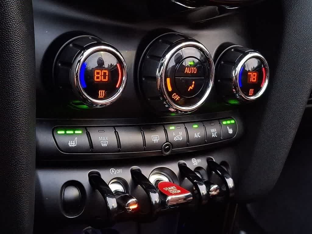 Thumbnail: 2017 MINI Cooper Convertible - 13