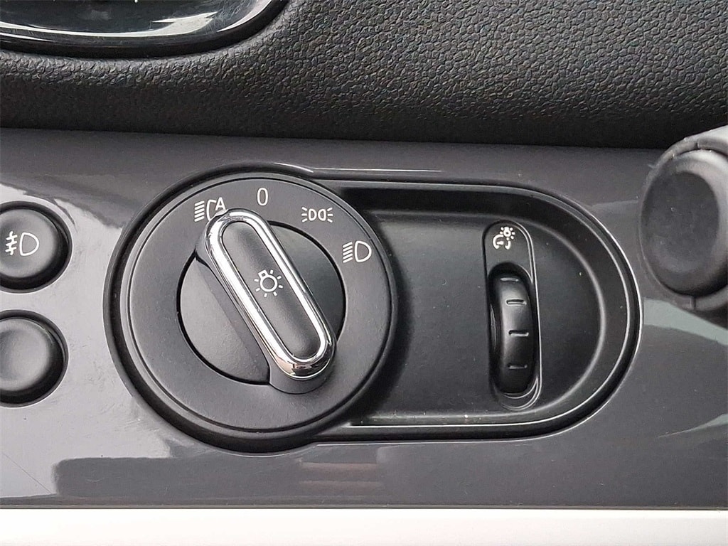 Thumbnail: 2019 MINI Cooper Countryman - 24