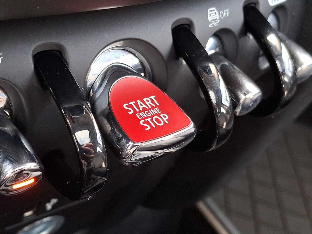 Thumbnail: 2023 MINI Cooper Countryman - 17