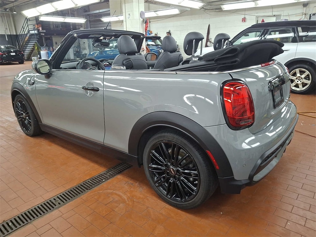 Thumbnail: 2023 MINI Cooper Convertible - 7