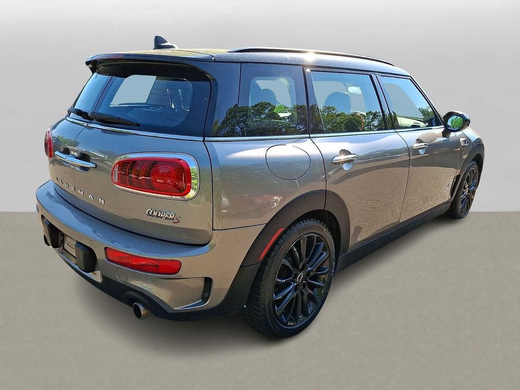 Thumbnail: 2017 MINI Cooper Clubman - 2
