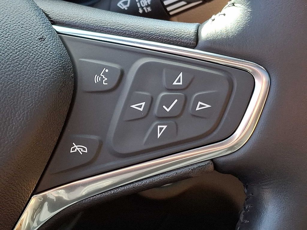 Thumbnail: 2020 Chevrolet Equinox - 19