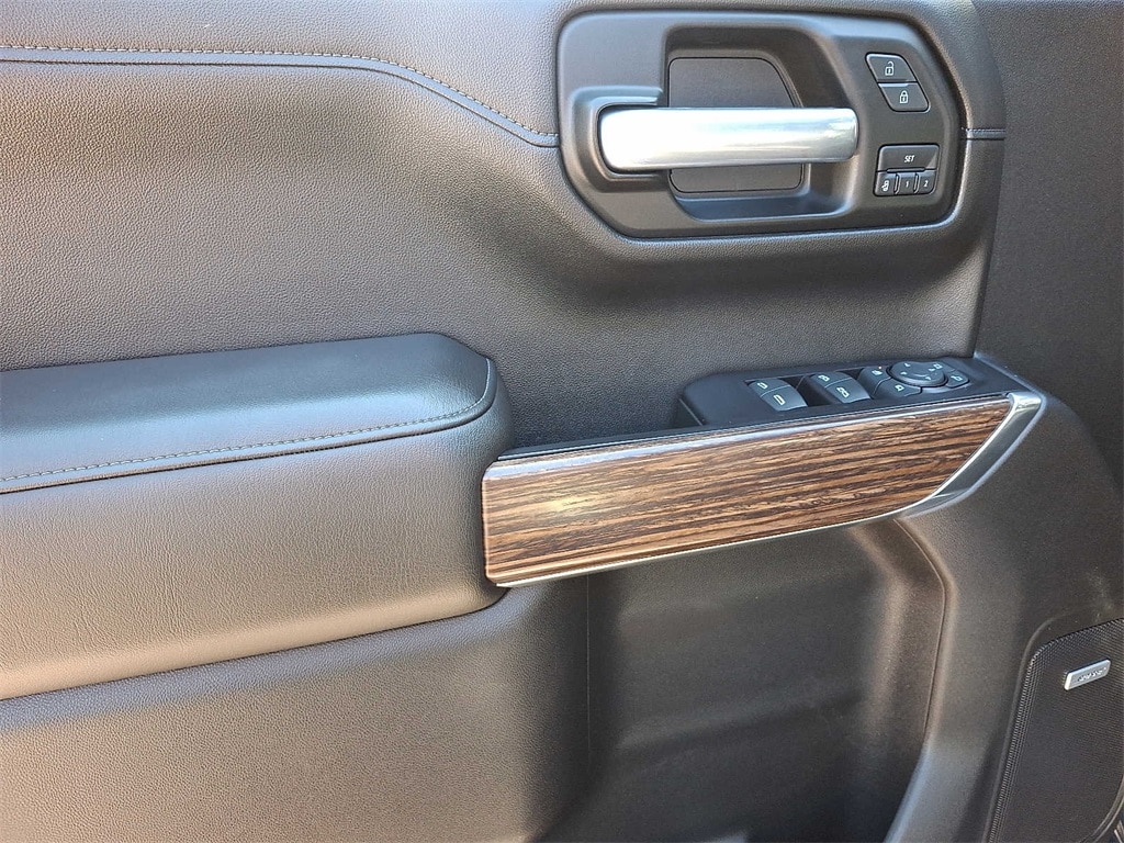 Thumbnail: 2019 Chevrolet Silverado 1500 - 8