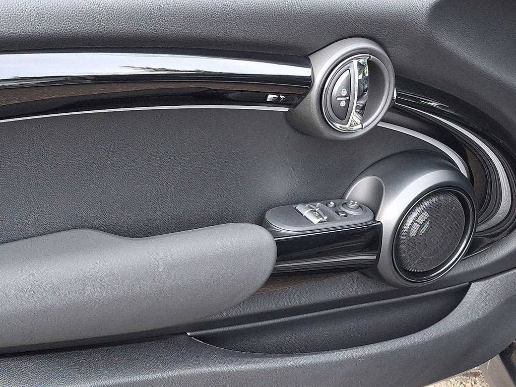 Thumbnail: 2024 MINI Cooper Hardtop - 10