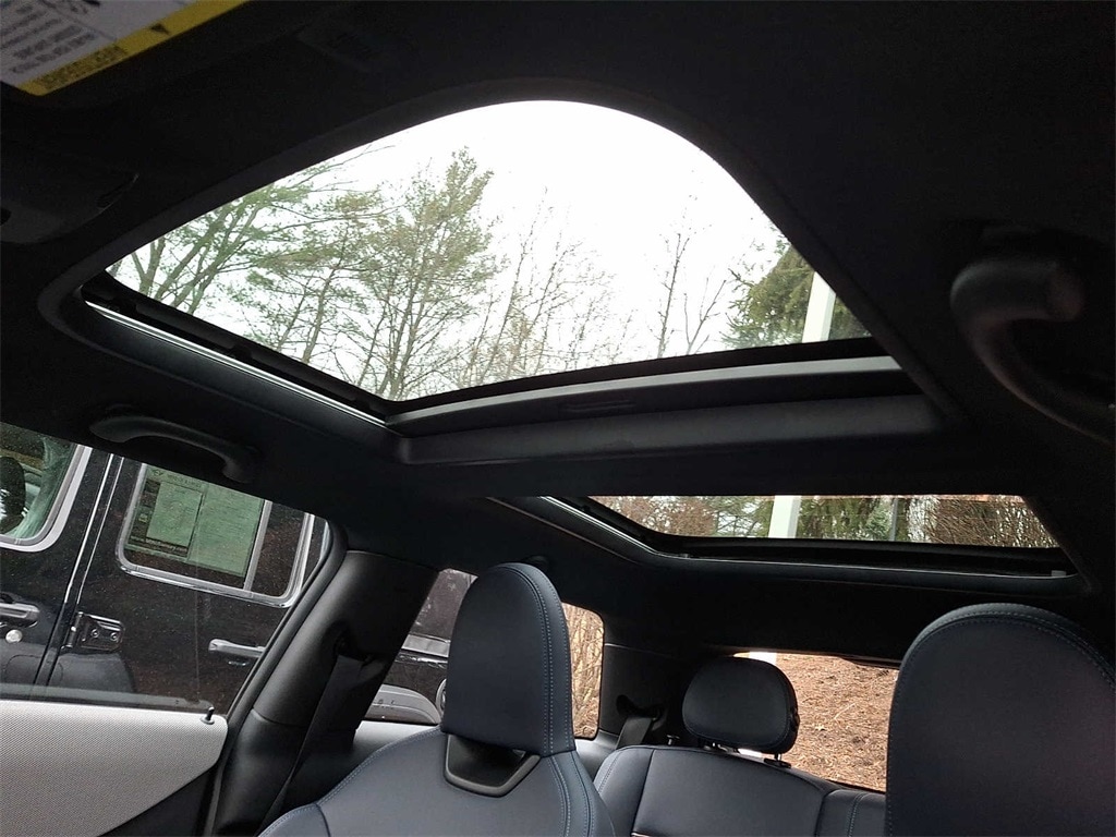 Thumbnail: 2025 MINI Cooper Hardtop - 13