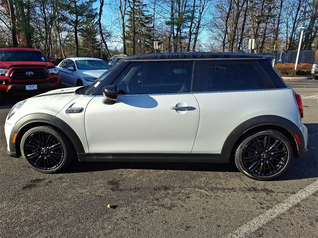 Thumbnail: 2023 MINI Cooper Hardtop - 8