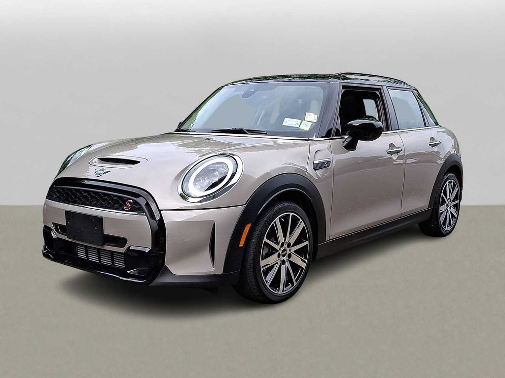 2024 MINI Hardtop Cooper S's photo