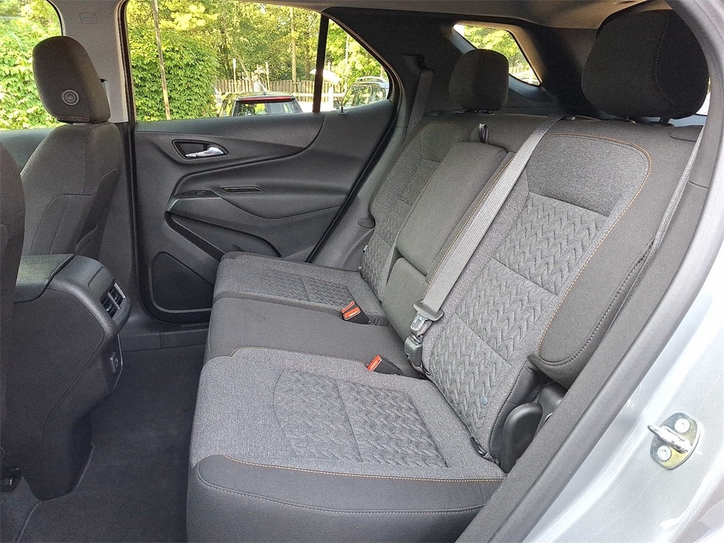 Thumbnail: 2023 Chevrolet Equinox - 9