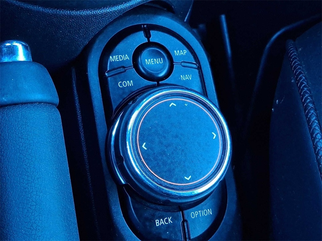 Thumbnail: 2019 MINI Cooper Convertible - 15